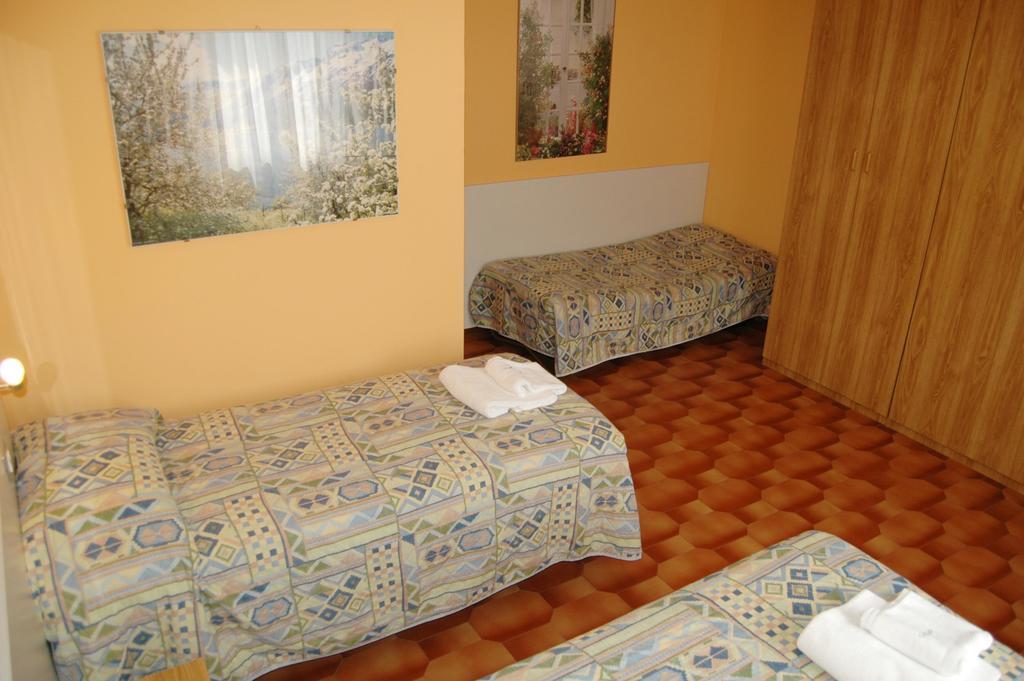 Hotel Desenzano Desenzano del Garda Szoba fotó